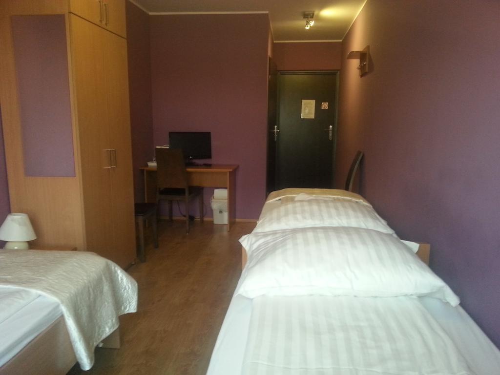 Restauracja Motel Halka 프우크 객실 사진